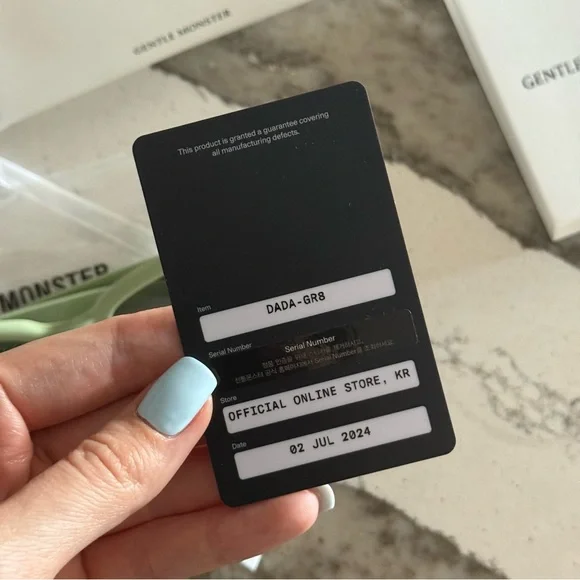 GENTLE MONSTER Sage Green Sunglasses - Picture 8 of 8